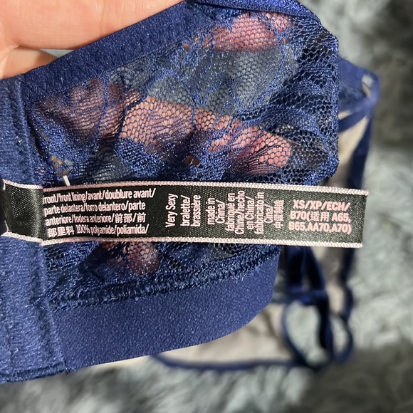 Victoria’s Secret Bralette - Navy - Picture 3 of 4